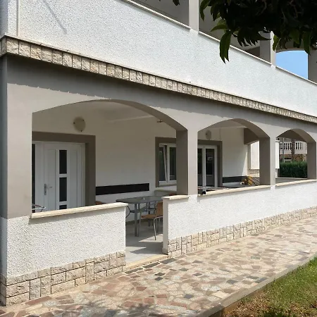Guest house & Jasmine Funtana