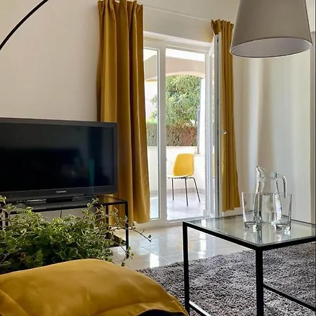 & Jasmine 3* 푼타나